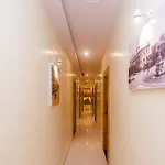 Hotel Sun City Near Saifee Hospital And Hn Reliance