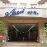 Ascot Hotel