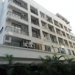 Hotel Paris Residency