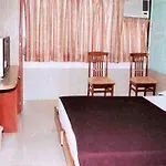 Check Inn Hotel