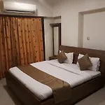 Dragonfly Apartments Emerald