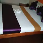 Hotel Q Deck