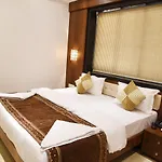 Hotel Flora Fountain,Fort