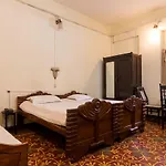 Bed And Breakfast At Colaba