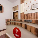 Oyo 7879 Golden Tulipz Boutique Hotel