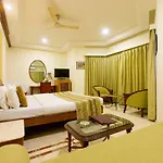 Garden Hotel