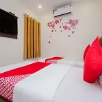 Hotel Golden Palace