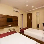 Oyo 8872 Hotel Address Inn