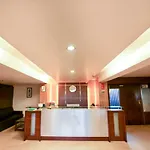 Lucky Hotel Goregaon