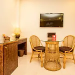 Oyo 7149 Hotel Accord Premium