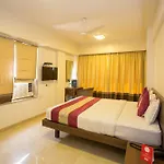 Oyo 4689 New Imperial Residency