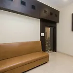 Oyo 13044 Hotel Abad Inn
