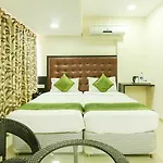 Treebo Aviva Suites