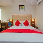 Oyo 11721 Hotel Aromas