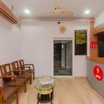 Oyo 408 Vile Parle