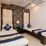 Oyo 408 Vile Parle