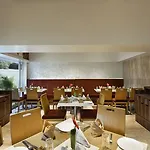 Hotel Leafio Marigold Marol