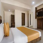 Oyo 12043 Hotel Crystal Crown