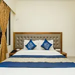 Oyo 11441 Hotel Blue Bells Residency