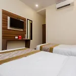 Oyo 13614 Hotel Axis International