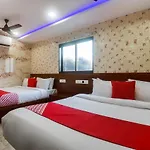 Oyo 63295 T Junction Residency
