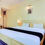 Hotel Kadamb Residency