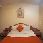 Hotel Platinum Inn