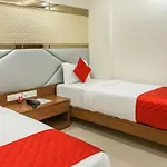 Hotel Hometown Near Us Embassy Bkc