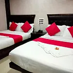 Hotel Paris Residency