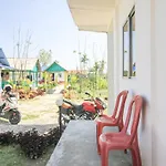 Oyo 71699 Star Palace