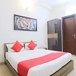 Oyo 71894 Sea King Resort