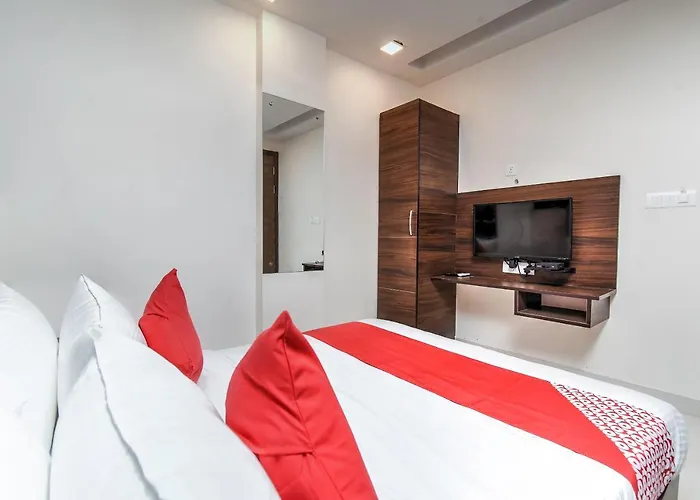 Oyo 80295 Hotel Basera