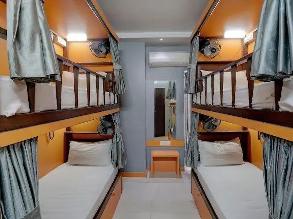 Colaba Stay Dormitory