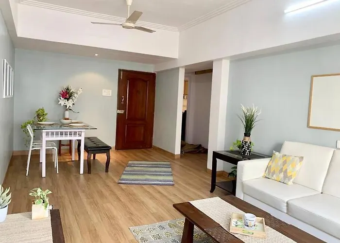 Little Hut 301, 27Th Road, Khar West By Connekt Homes