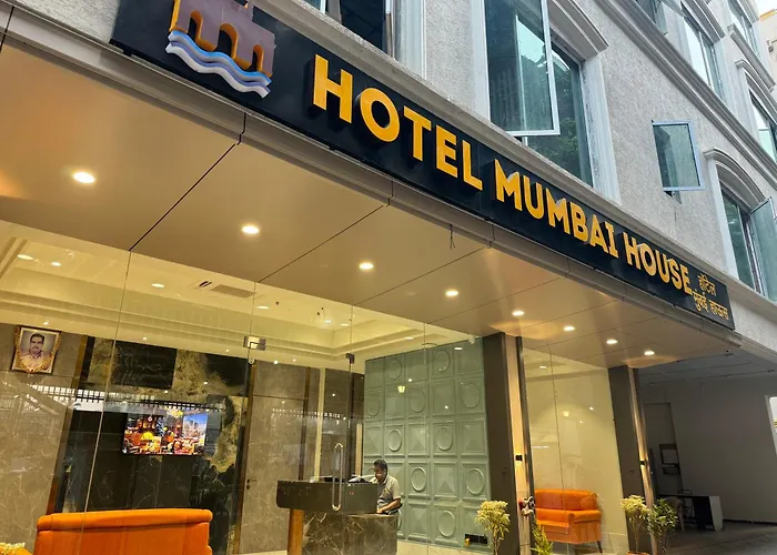 Hotel Mumbai House, Malad