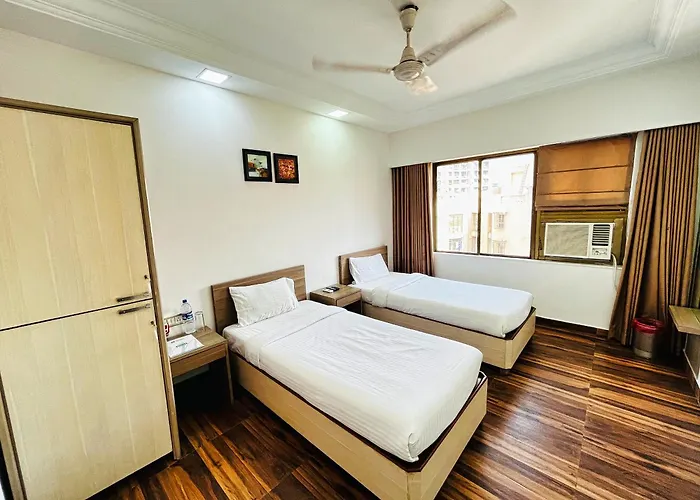 Maxxvalue - Service Apartment Marol