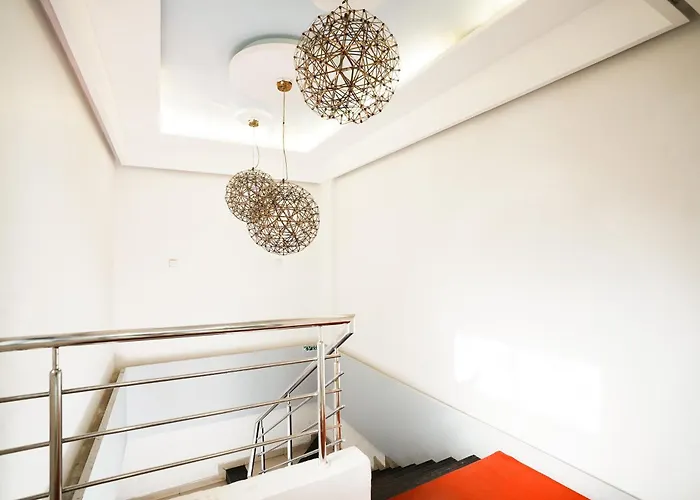 Fabhotel Elegance