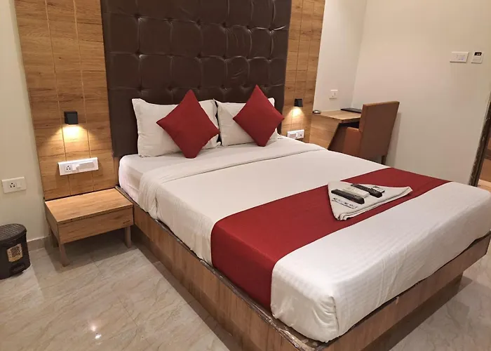 Gateway Star Hotel