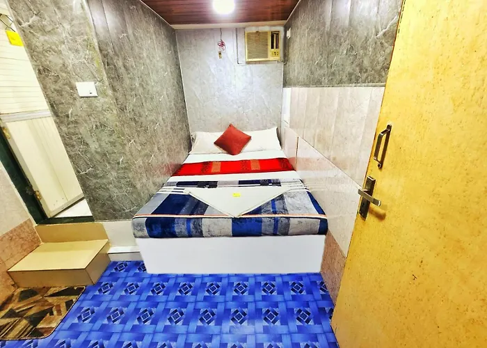 Amaan Hotel