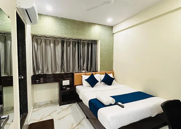 Hotel Rinza Residency
