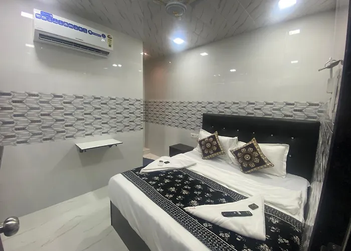 Hotel O Sai Residency