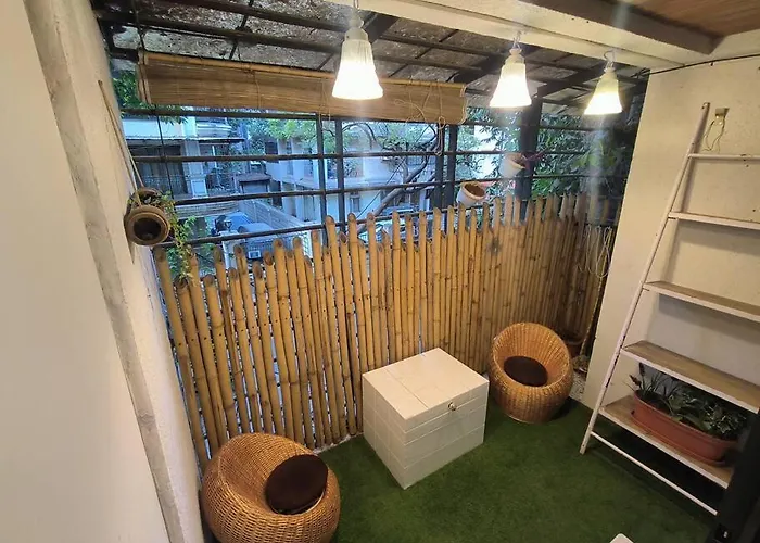 Shubhlaxmi Studio Apartment With Sit Out - Linking Rd