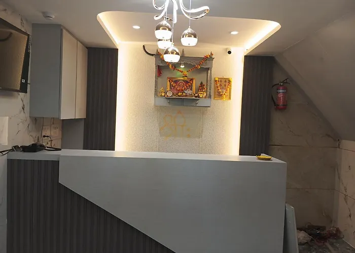 Hotel Regal Residency