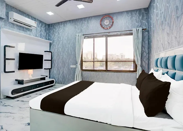 Hotel O Hans Residency