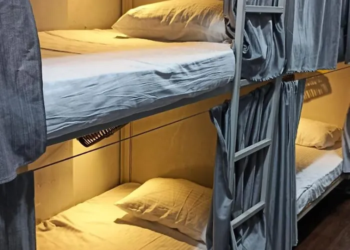 Saffron Dormitory Goregaon East