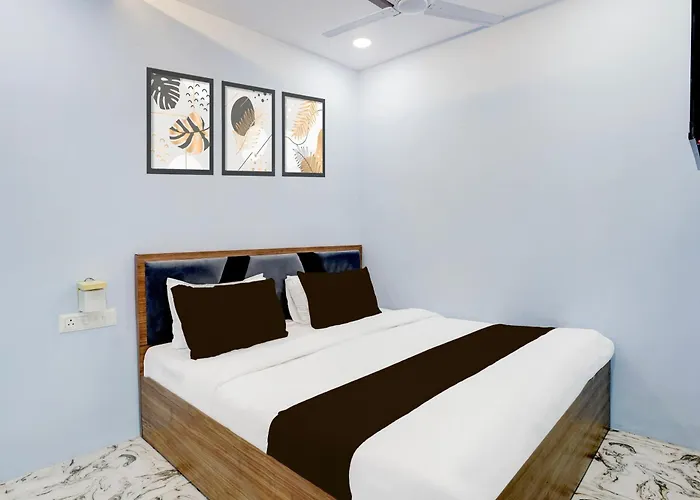 Hotel O Ashyana Rooms & Dormitory