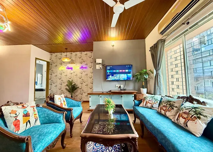Lovely 3Bhk Serviced Apt Near Iskcon Temple, Juhu Mumbai