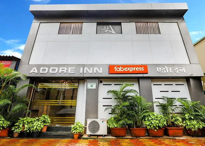 Fabexpress Adore Inn - Nr Mumbai International Airport