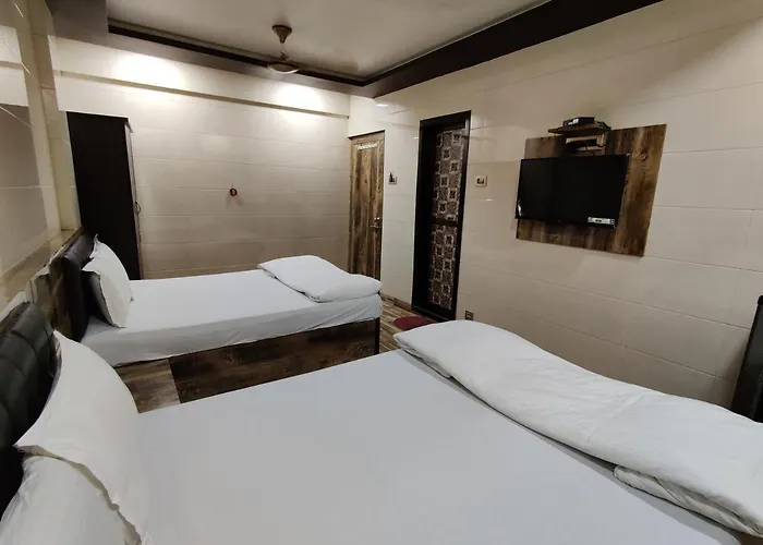 Hotel Pakeeza