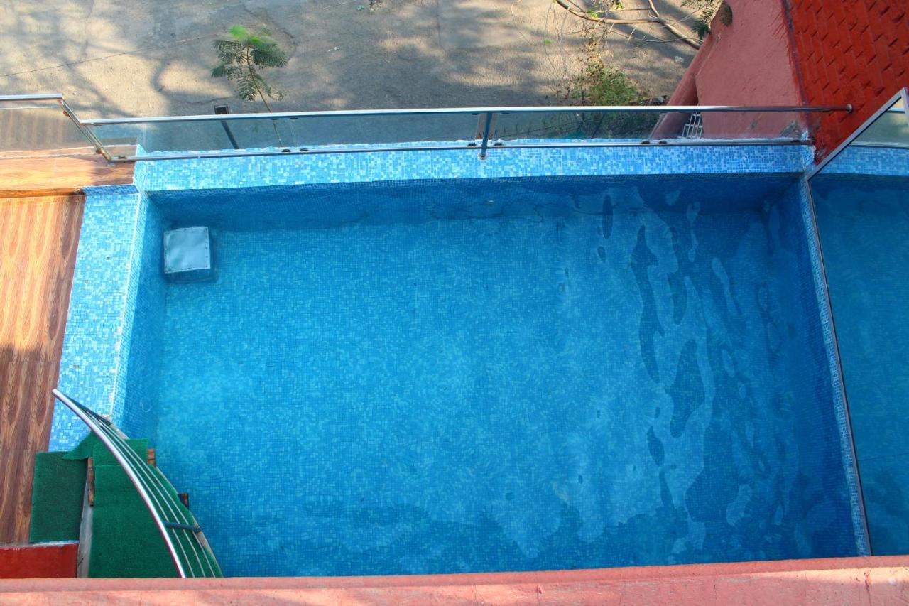 Aarey Paradise Private Pool *